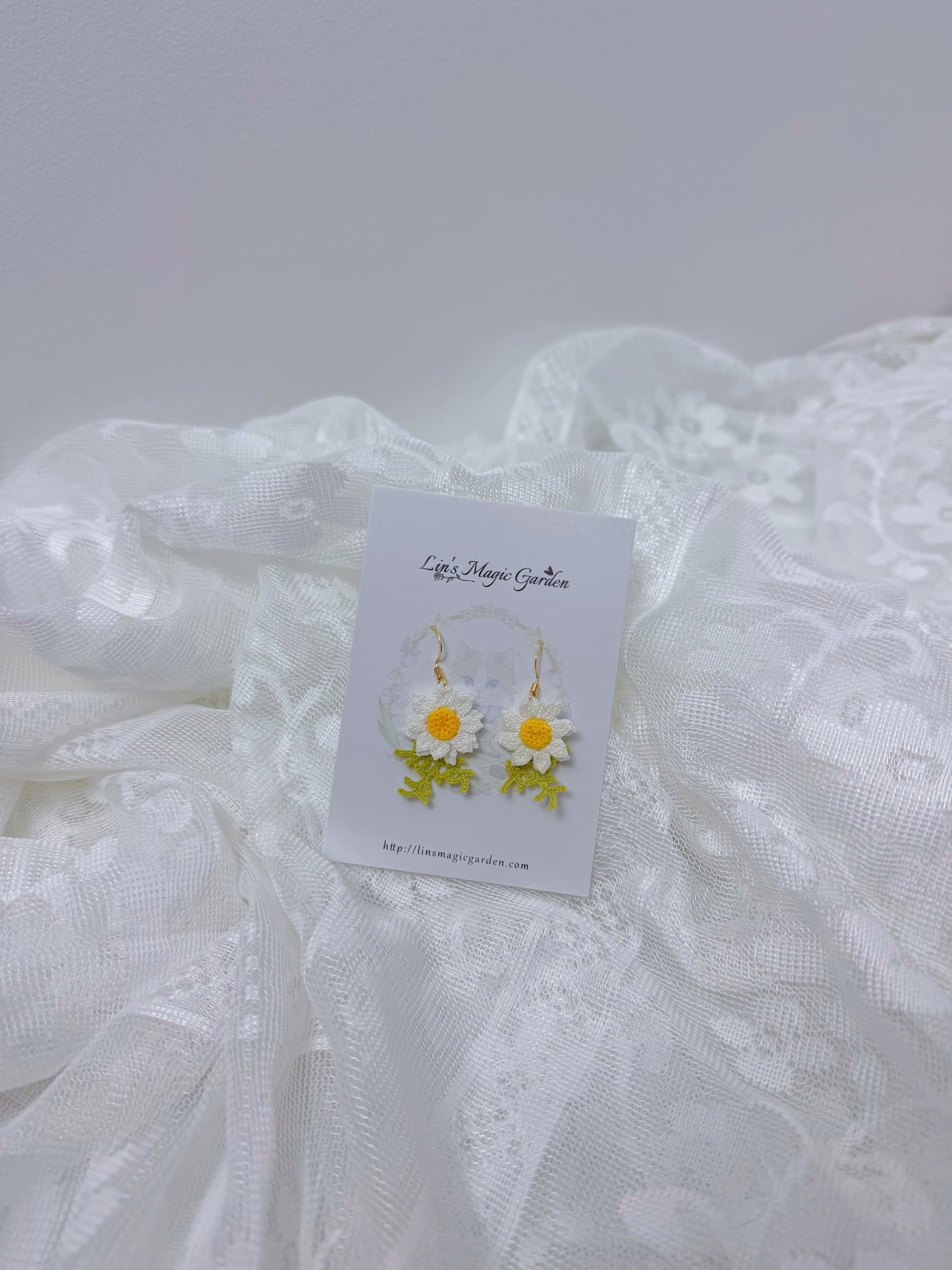 Daisy Earrings (Short)