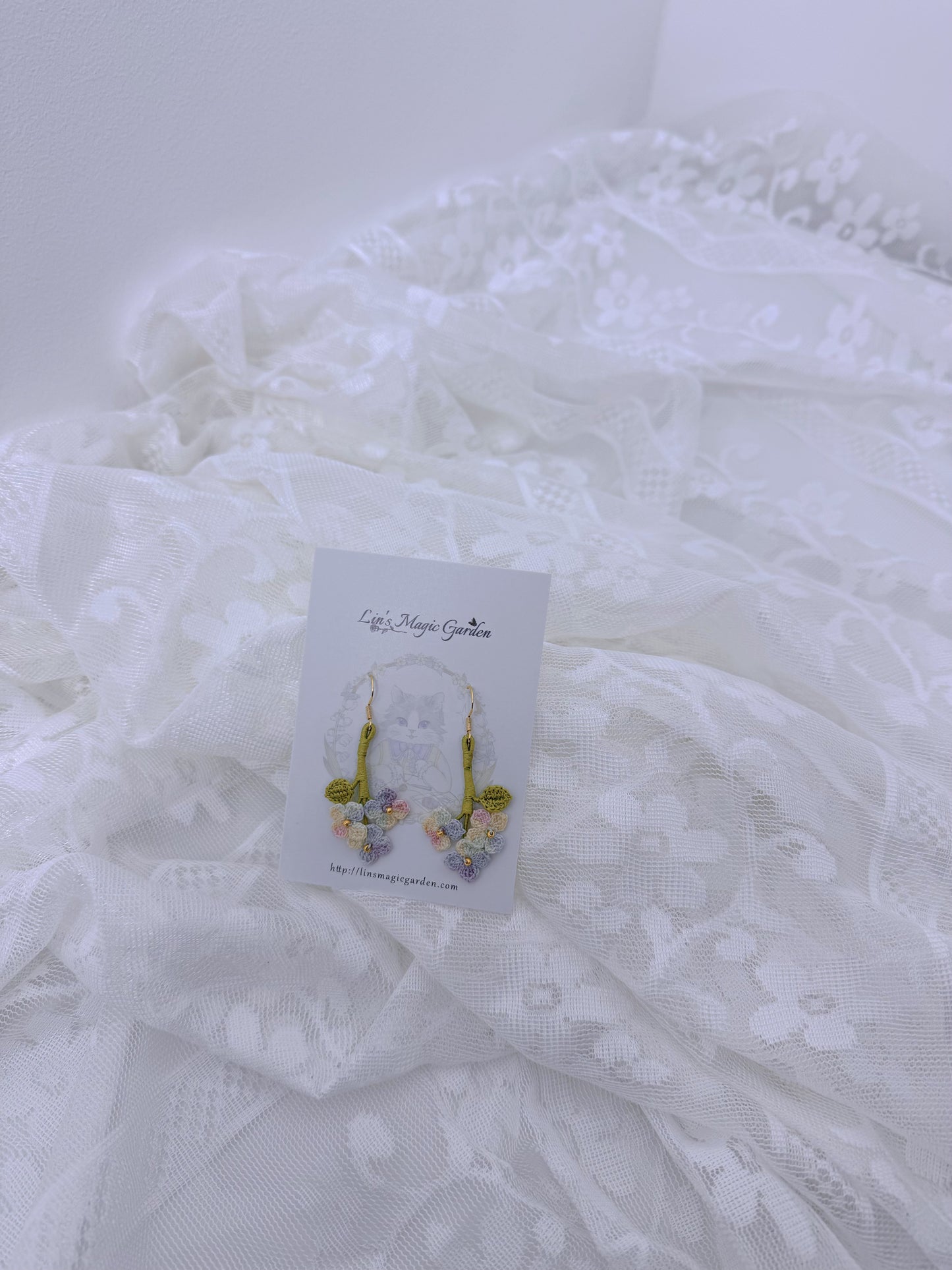 Little Flower Earrings (With a leaf)